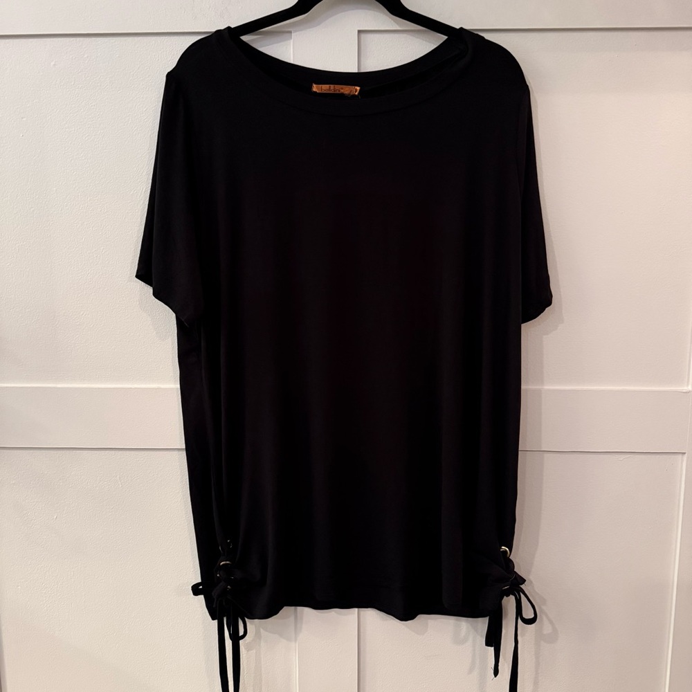 Belldini Black Short Sleeve Tunic Top with Tie Accents - 2X